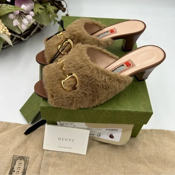 Women's Gucci-Dans Les Vert Horsebit
Size 38-NWT.-FULL INCLUSION
Made in Italy - Picture 5 of 10